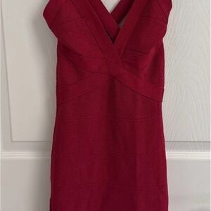 BEBE V NECK BANDAGE CRISS CROSS RED MINI DRESS SLEEVELESS PARTY WEDDING GUEST